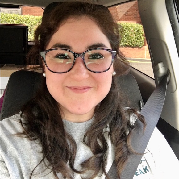 Meet your Posher, Callie - Picture 1 of 7